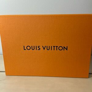Large Louis Vuitton Gift box 11x16x2